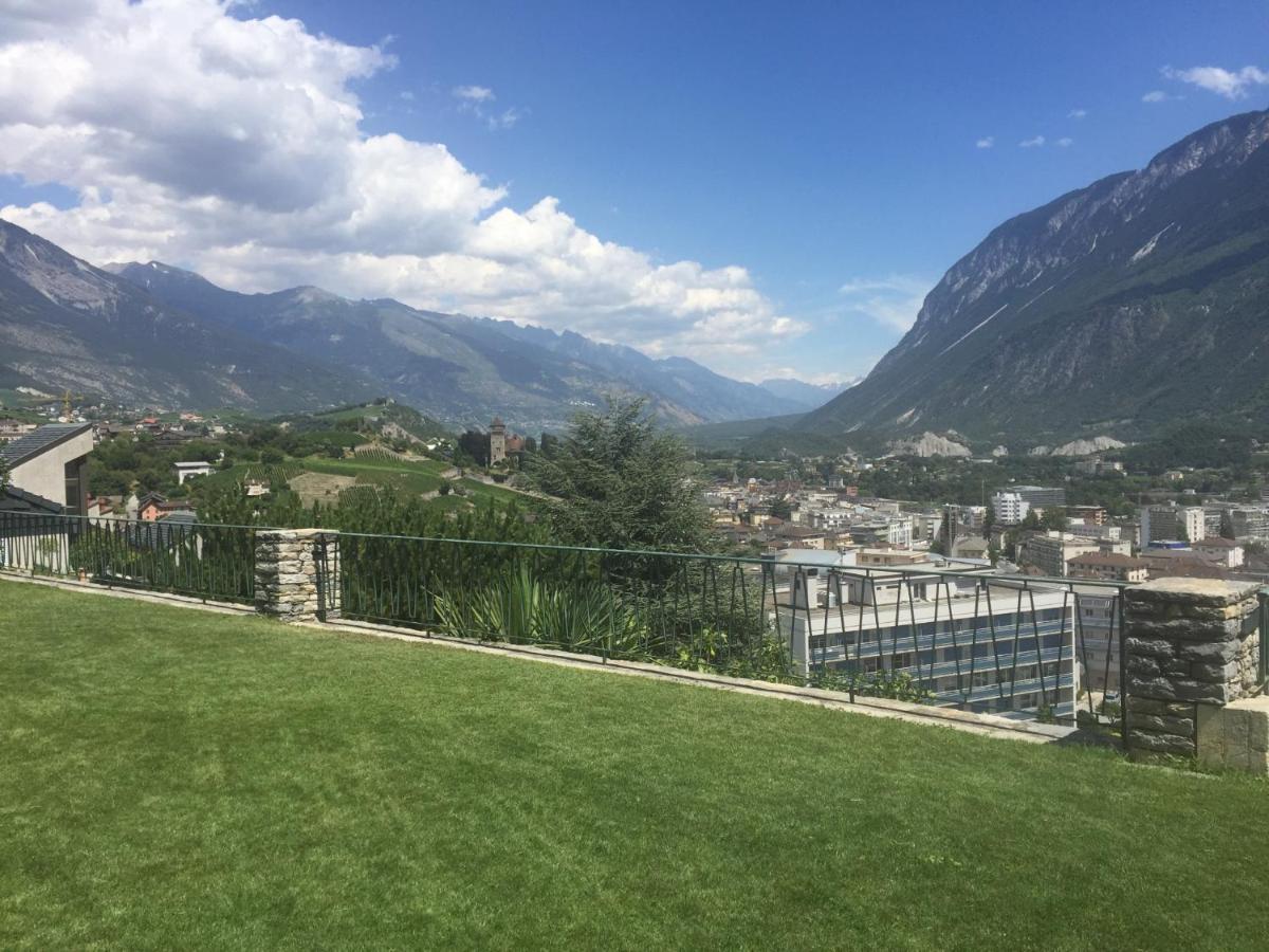 Les Murets Bed and Breakfast Sierre Buitenkant foto